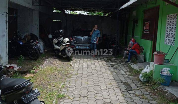 Kost Dkt Kampus Uad Jln Pramuka Umbulharjo.strstegis Bu , Yogyakarta 1