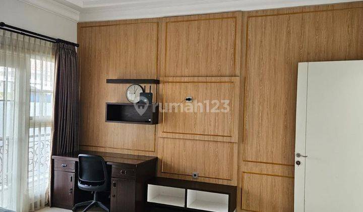 Rumah Bagus Furnished Citraland, Surabaya 2