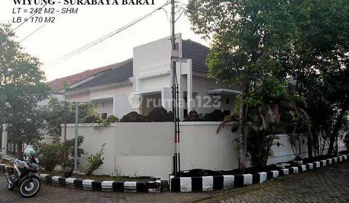 di Jual Rumah Hoek Siap Huni di Taman Pondok Indah 1