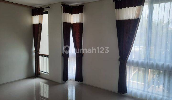 Dijual Rumah Siap Huni di Northwest Lake Citraland Surabaya 2