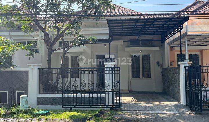 Rumah Bagus Semi Furnished di Central Park Ahmad Yani Ketintang 1