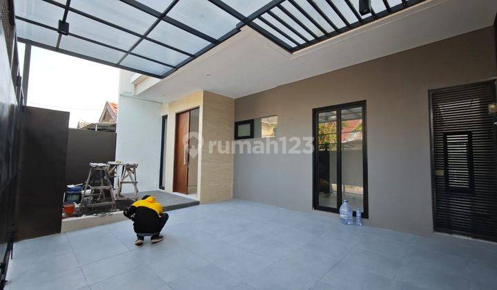 Rumah 2 Lantai Baru di Di Jalan Manggis, Pondok Chandra , Sidoarjo 2