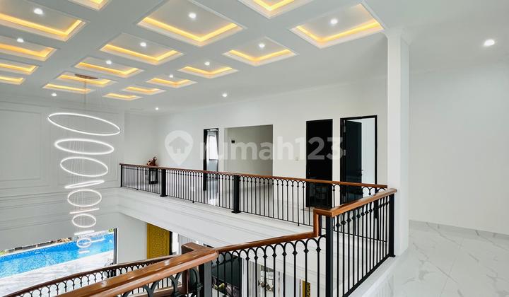 Rumah Brand New Semi Furnished Private Pool & Lift di Pondok Indah Jaksel