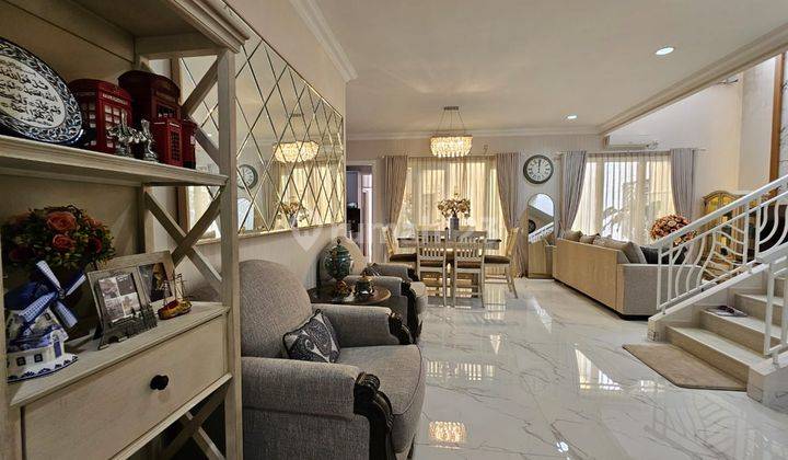 Rumah di The Green BSD 5