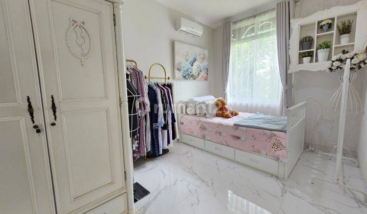 Rumah di The Green BSD 6