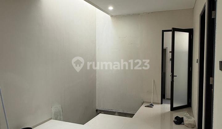 For Sale New Comfortable Strategic House in BSD Nusaloka 2