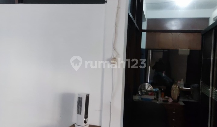 Rumah Strategis di Kawasan Emas Jakarta Pusat Potensial untuk Berbagai Usaha di Karet Tengsin - Bebas Gage 2