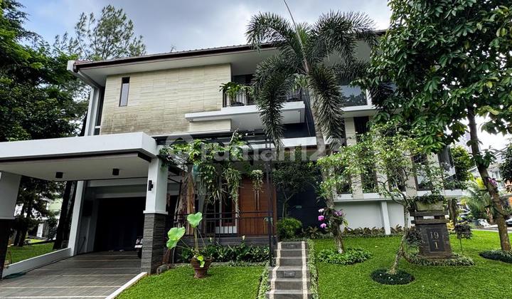 Dijual Rumah Mewah Semi Furnished di The Green, Bsd City Dijual Rumah Mewah Semi Furnished di The Green, Bsd City