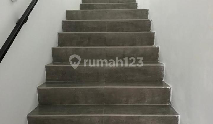 Dijual Cepat Rumah (7X17) di Bsd Delatinos Cluster Santiago 2