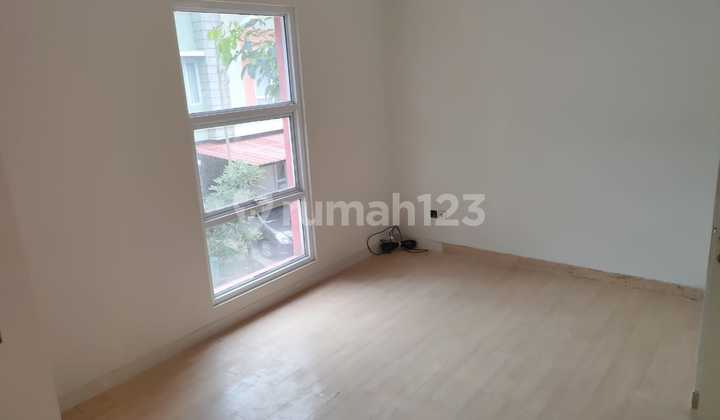 For Sale House Price Drop Semi Furnished & Fully Renovated in Arcadia Cluster, Gading Serpong 2