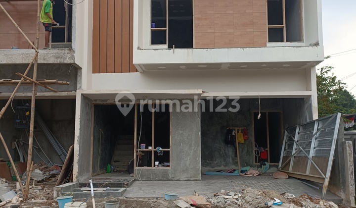 Rumah bagus banget dekat kemana-mana oper kredit 3