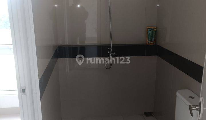 Rumah bagus banget dekat kemana-mana oper kredit 7