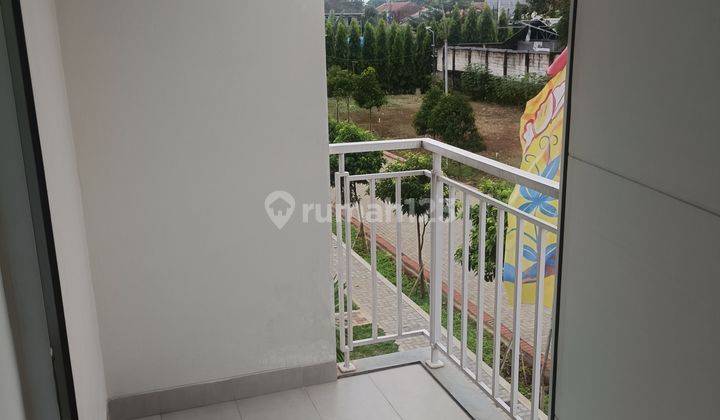 Rumah bagus banget dekat kemana-mana oper kredit 8