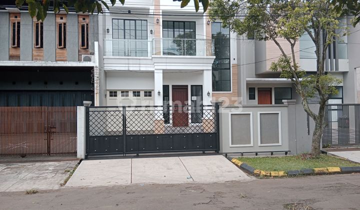 Rumah Baru Modern di Komplek Batununggal Indah Kota Bandung