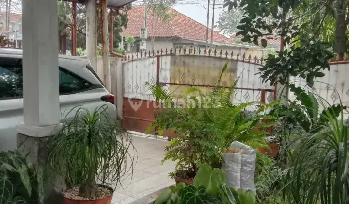 Rumah Tinggal Cocok Untuk Usaha Atau Investasi Di Jalan Utama Arcamanik Bandung 3