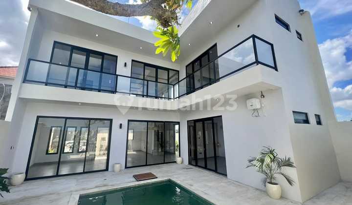 For Sale Villa In Pantai Lima Pererenan