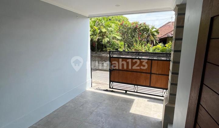 For Sale Rumah di Sanur dengan kolam renang 2