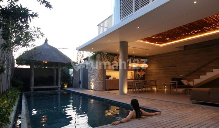 Sell Villa Complex 3 Bedroom and 2 Bedroom in Seminyak