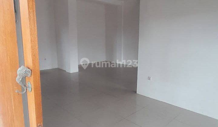 1 Bedroom unfurnished apartment only 5 minutes walking to the Sanur beach 2