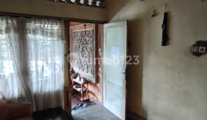 Rumah sangat strategis  di jalan Nangka selatan