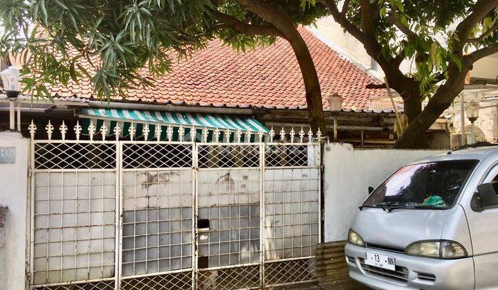 Di Jual Rumah tua anggrek rosliana  1