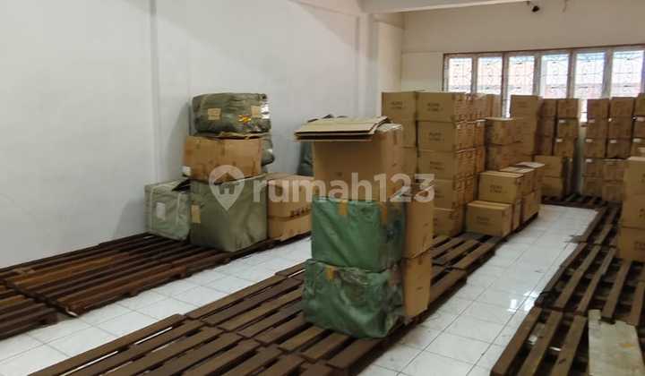 For Sale Commercial Building Jemb Lima, 73m² 2