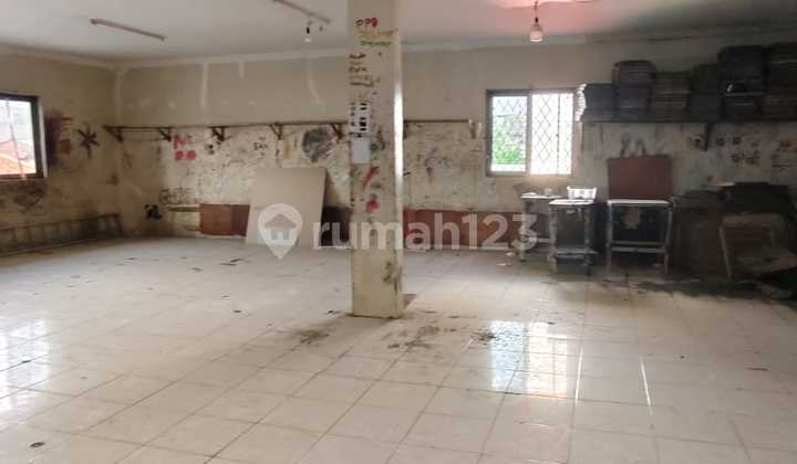 Di Sewa Ruang Lantai 2 & 3 Arwana 2