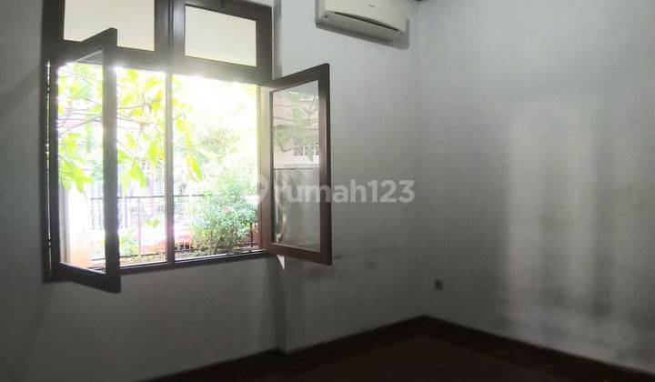Sewa Rumah Siap Huni di Palmerah 6