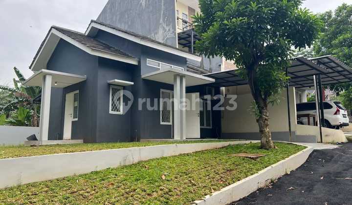 Rumah Siap Huni dengan Hunian Nyaman dan Asri di Ciputat.