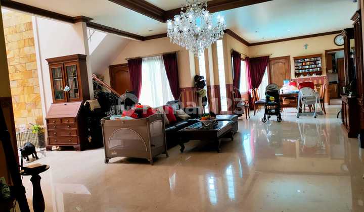 Corner House 2 Floors with Swimming Pool Bintaro Jaya 9