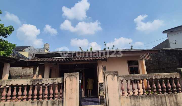 Rumah Strategis Bebas Banjir dalam Komplek dekat BX Change Mall. Rumah Strategis Bebas Banjir dalam Komplek dekat BX Change Mall.