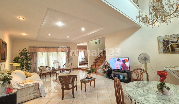 Beautiful House Ready to Occupy with Good Air Circulation @Menteng Bintaro.