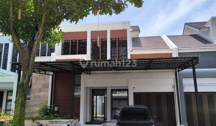 RUMAH BAGUS LUAS GREENWICH MAYFIELD BSD HADAP UTARA NEGO 1