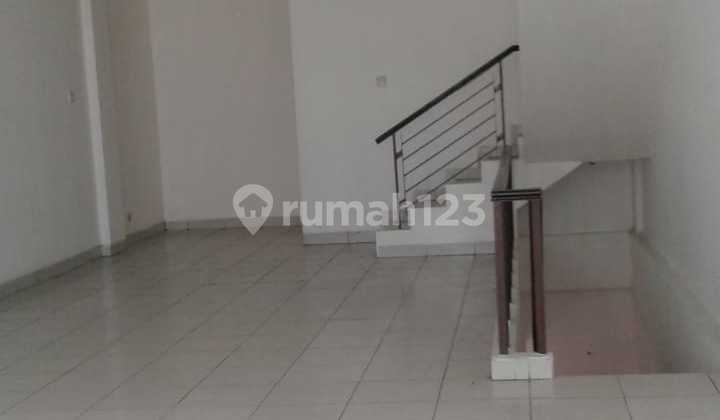 Affordable Shophouse in BSD Facing Main Road 3 Floors 2