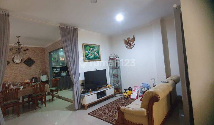 Rumah 2 Lantai Delatinos Bsd Rapih Sudah Renovasi 2