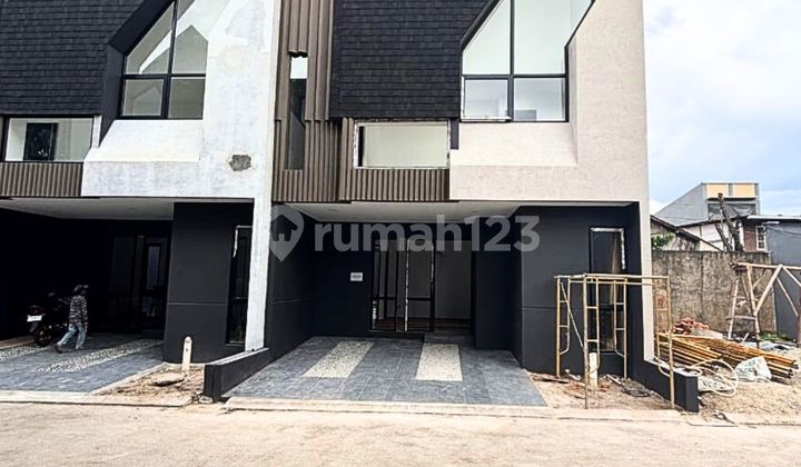 New 3-Story House in Rempoa, South Tangerang - Travisna Rempoa The South, Starting Price 2.9 Billion 2