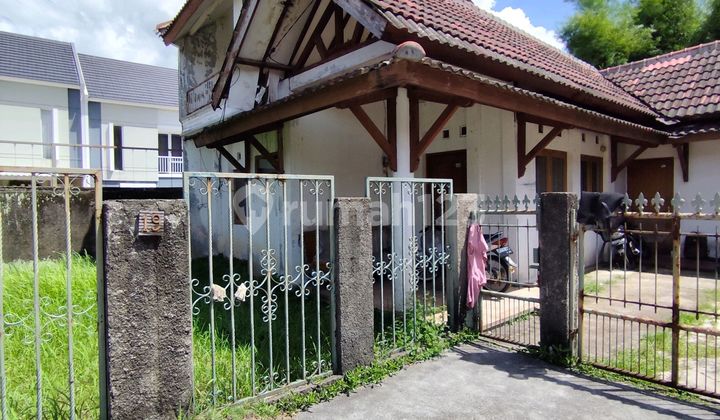 Dijual Tanah / Rumah Tua di Pisangan, Ciputat Timur - Lt 210 M², Lokasi Strategis