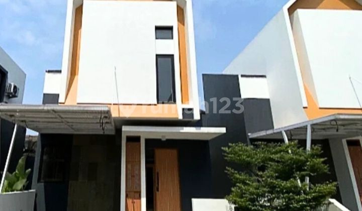 Rumah Dijual di Pamulang Tangerang Selatan Dekat BSD Serpong - Cluster Nano Town 4, 2 Lantai 3 KT Harga 1,6 M