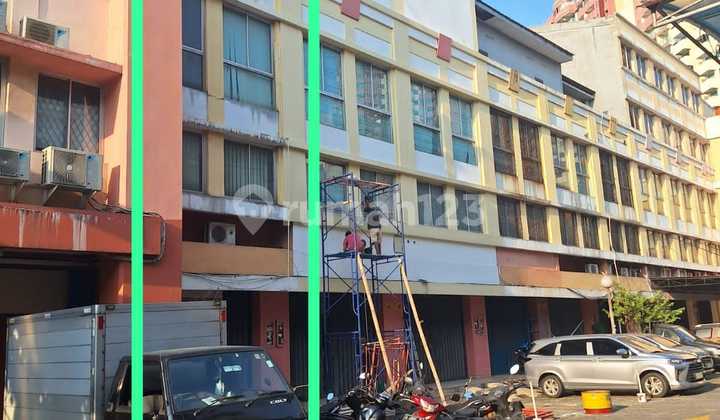 URGENT SALE: House in Sumur Batu, Kemayoran, Central Jakarta. Below Market Price. 2