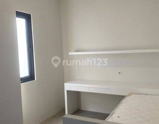 Murah Dan Bagus. Rumah 2 Lt Full Furnish Di Bsd Myza Lebar 6 2