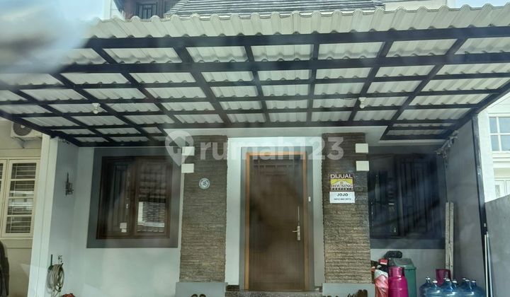 Delatinos House BSD 2 1/2 Floors Good and Ready to Live In