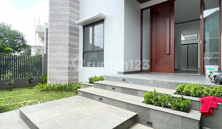 Jual Bu Harga 9.5 Rumah 3 Lantai Delatinos BSD Bagus 2
