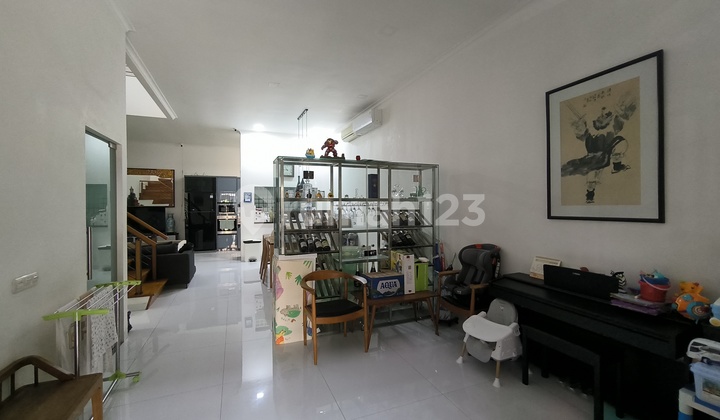 Jual Rumah Delatinos BSD 2 1/2 Lantai Renovasi Full 2