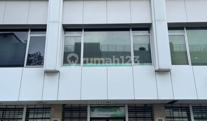 Ruko Bagus Rapih Siap Pakai Lokasi di Meruya Utara, 0028 Skw