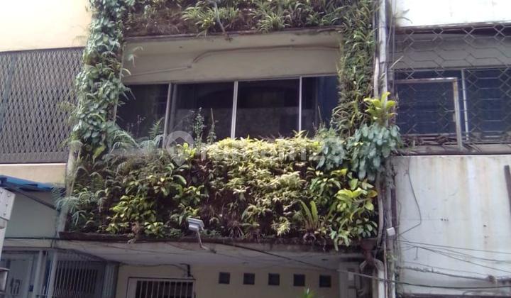 Ruko siap pakai kondisi bagus di Tamansari, 0021 CrsSus