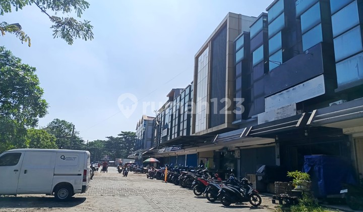 Ready-to-Use Good and Neat Ruko in Duta Garden, 0031 Agsjoh 2