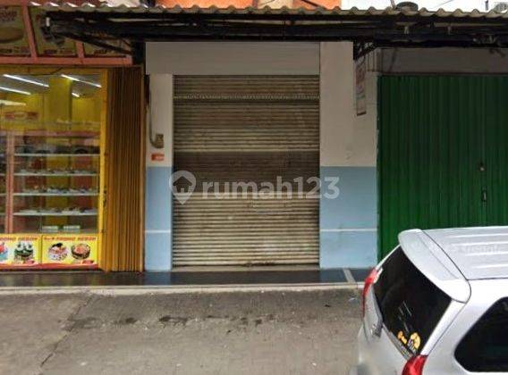 Kios lokasi strategis siap pakai di daerah Meruya, 0024 Pau 1