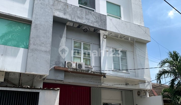 Ruko siap huni rapih strategis di daerah Meruya, 0008 Hey