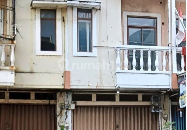 Ready-to-use shop house in good condition at Taman Palem Lestari, 0020 Riz