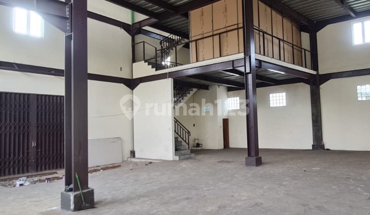 Gudang siap pakai kondisi bagus rapih di Daan Mogot, 0051 CrsSus